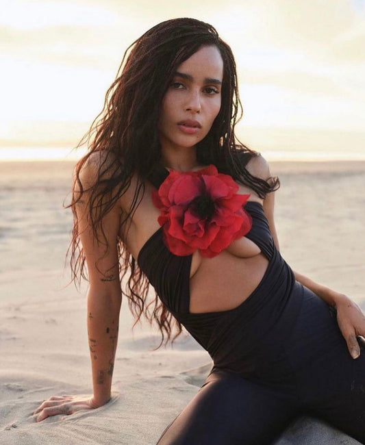 IL ROSSO VIBRANTE di ZOE KRAVITZ